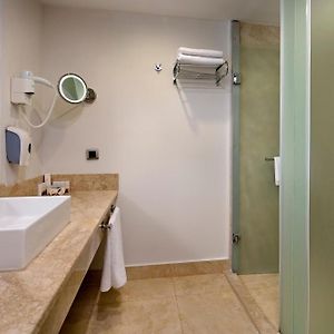 Standard Single Sea View Room